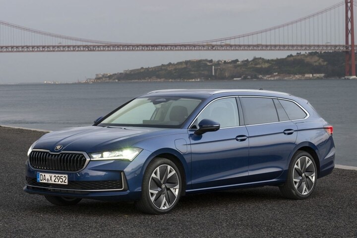Skoda Superb Combi PHEV