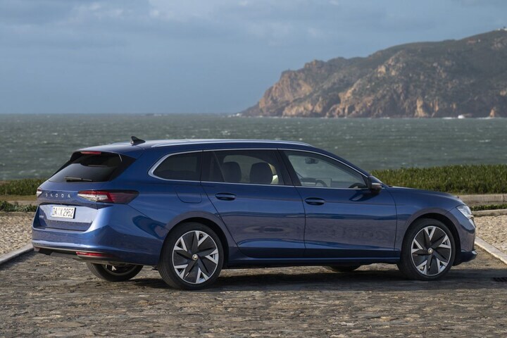 Skoda Superb Combi PHEV