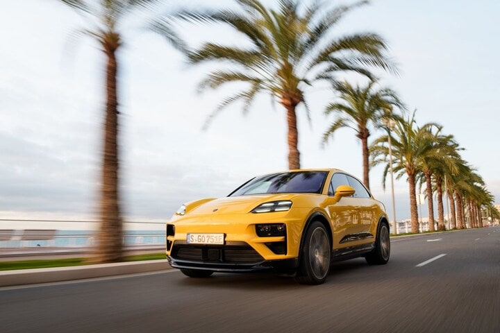 Porsche Macan Turbo 2024