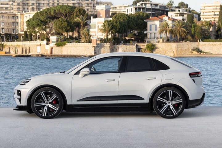 Porsche Macan Turbo 2024