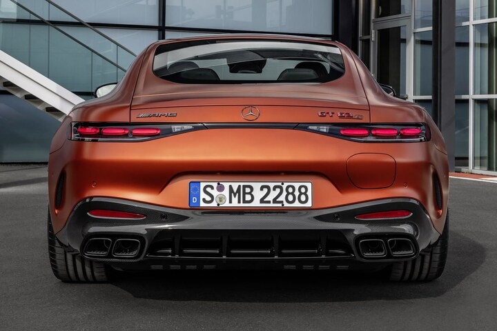 Mercedes-AMG GT 63 S E Performance