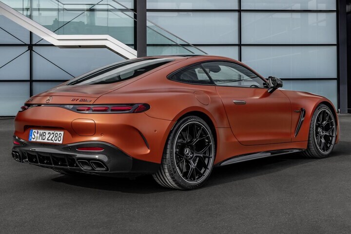 Mercedes-AMG GT 63 S E Performance