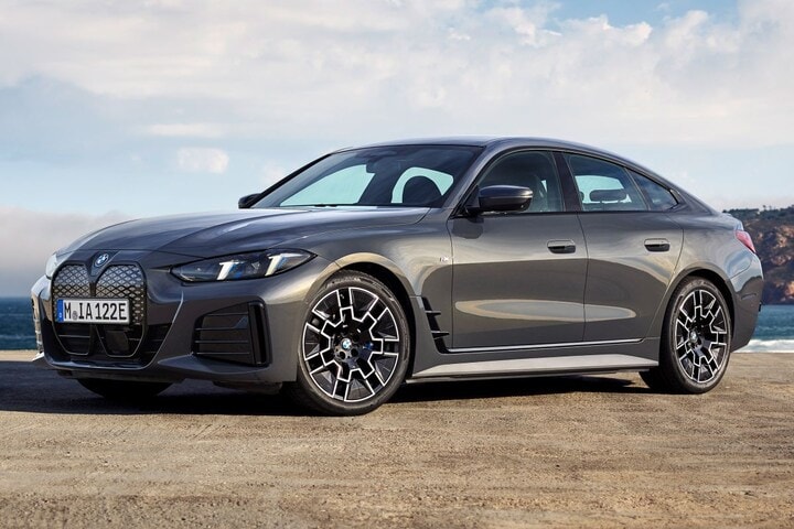 BMW i4