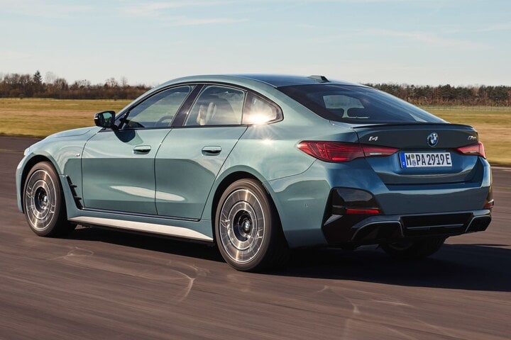 BMW i4