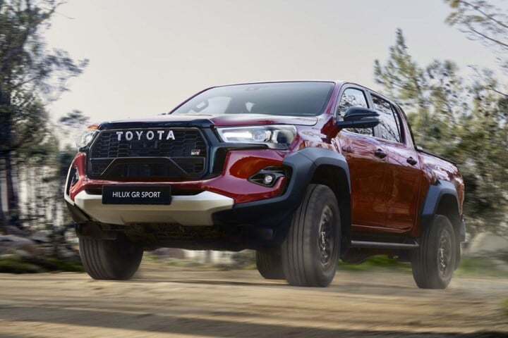 Toyota Hilux GR Sport