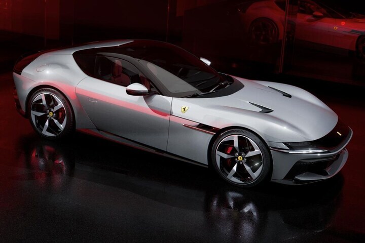 Ferrari 12Cilindri
