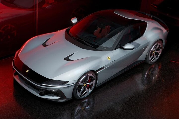 Ferrari 12Cilindri