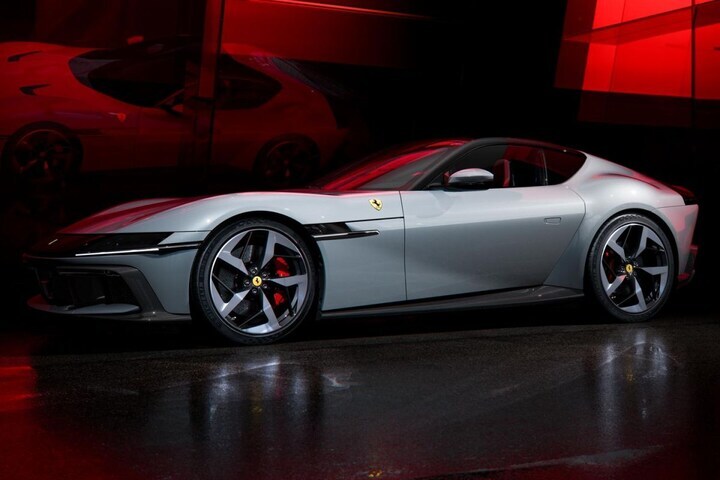 Ferrari 12Cilindri