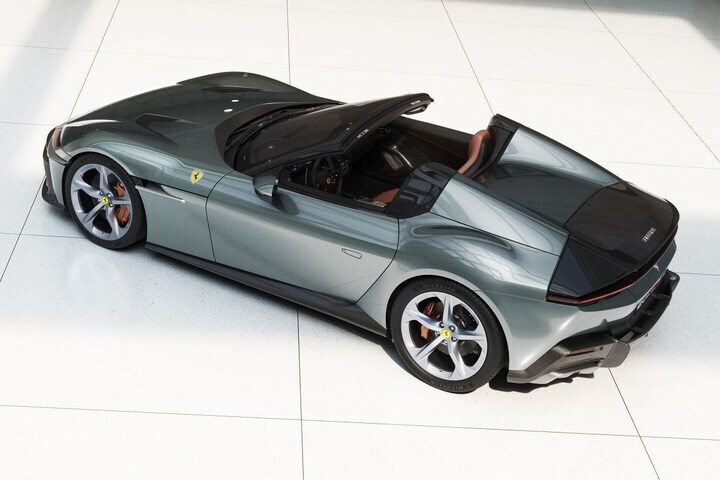 Ferrari 12Cilindri Spider