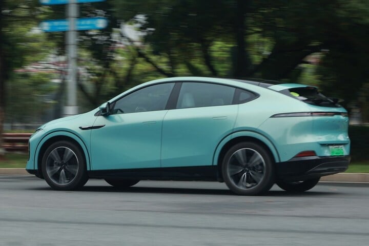 Xpeng G6