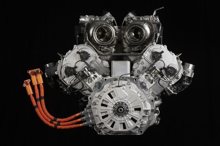 Lamborghini V8