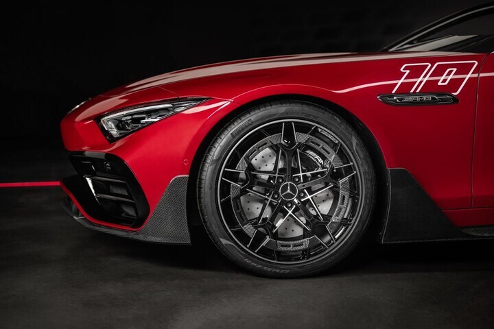 Concept Mercedes-AMG PureSpeed