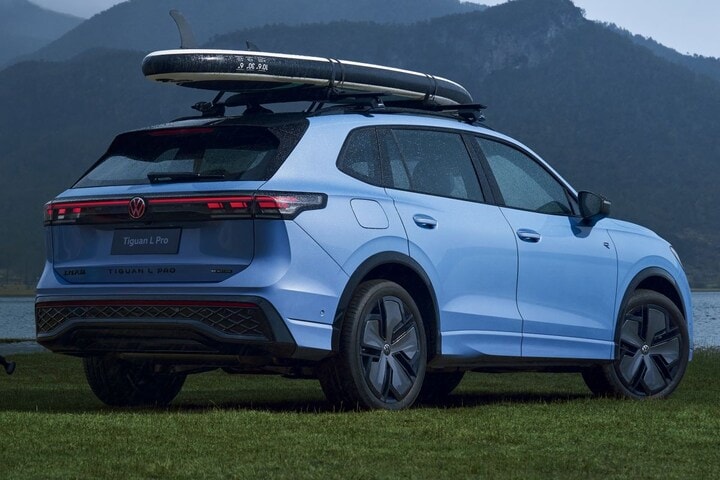 Volkswagen Tiguan L Pro