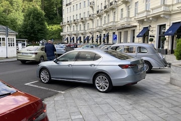 Skoda Superb hatchback introductie
