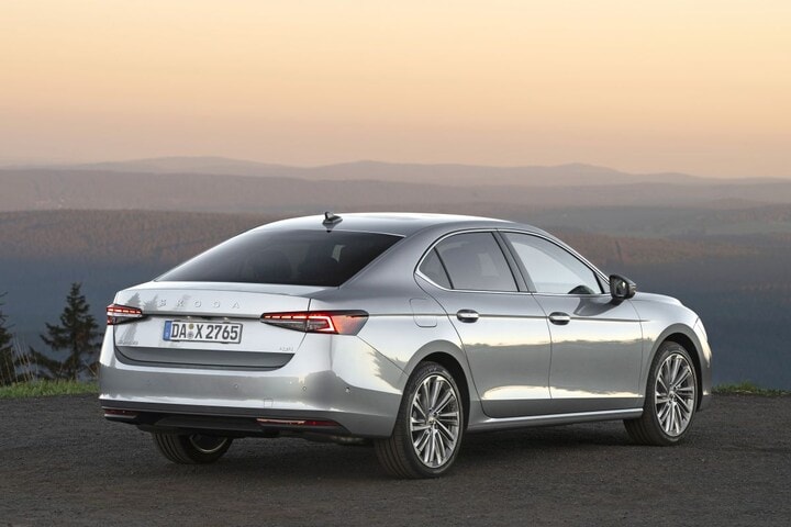 Skoda Superb hatchback