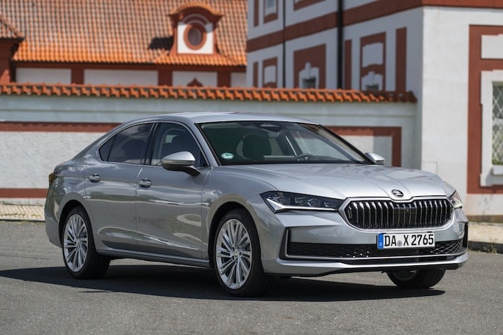 Skoda Superb hatchback