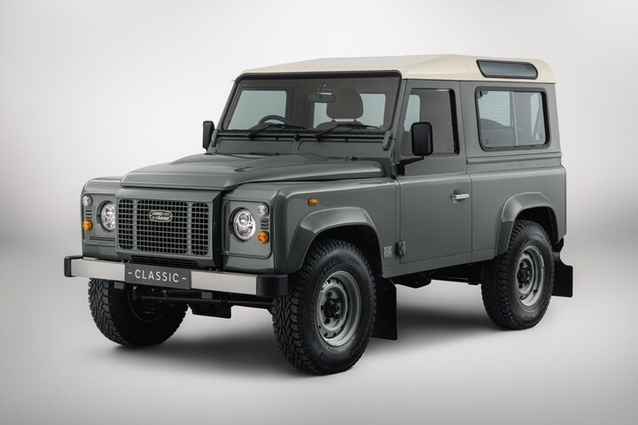 Land Rover Defender Works V8 Daktari Edition