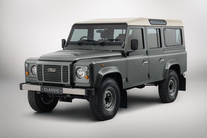 Land Rover Defender Works V8 Daktari Edition