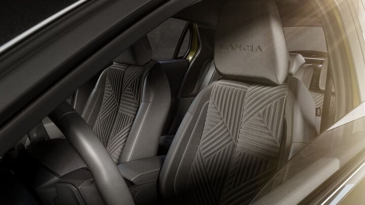 Lancia Ypsilon Hybrid