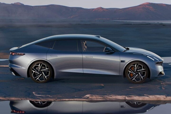 Lynk & Co Z10