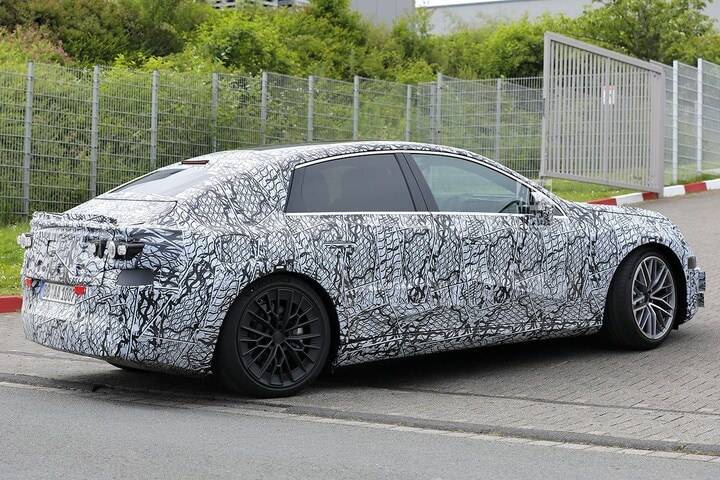 Spyshots Mercedes-AMG EQ C C-klasse