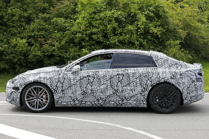 Spyshots Mercedes-AMG EQ C C-klasse