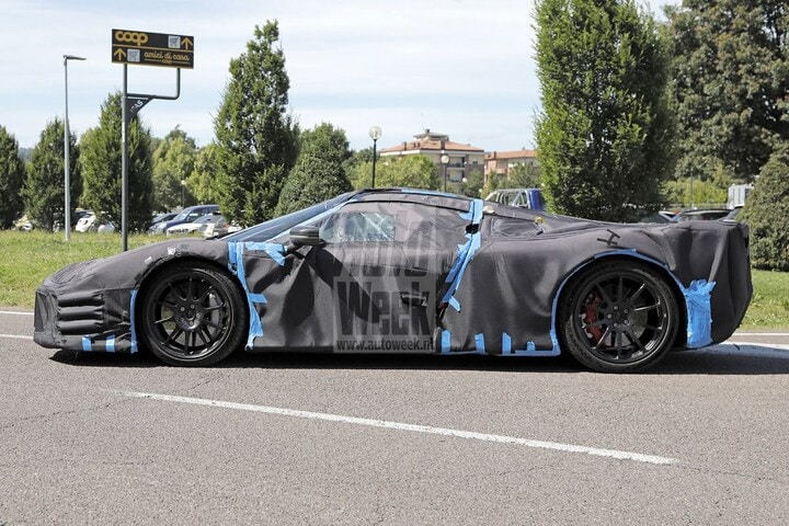 Ferrari 'F250' hypercar spyshots