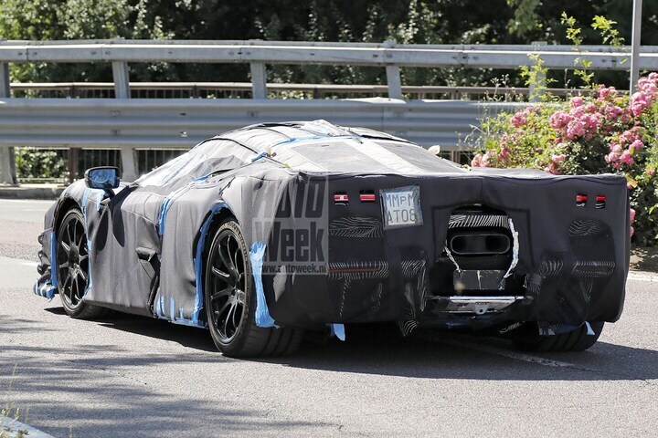 Ferrari 'F250' hypercar spyshots