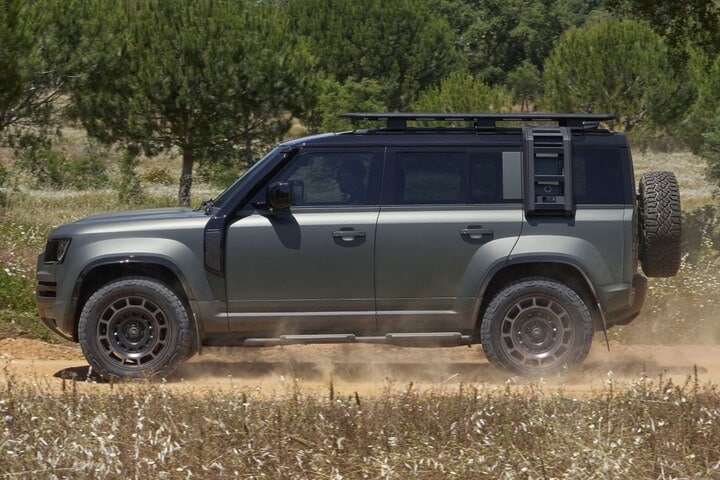 Land Rover Defender Octa