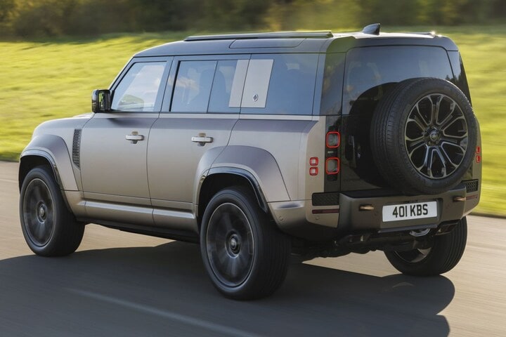 Land Rover Defender Octa