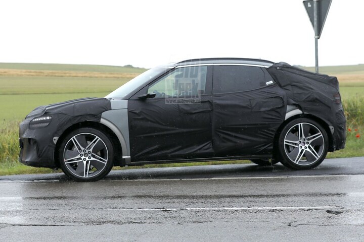 Genesis GV60 spyshots