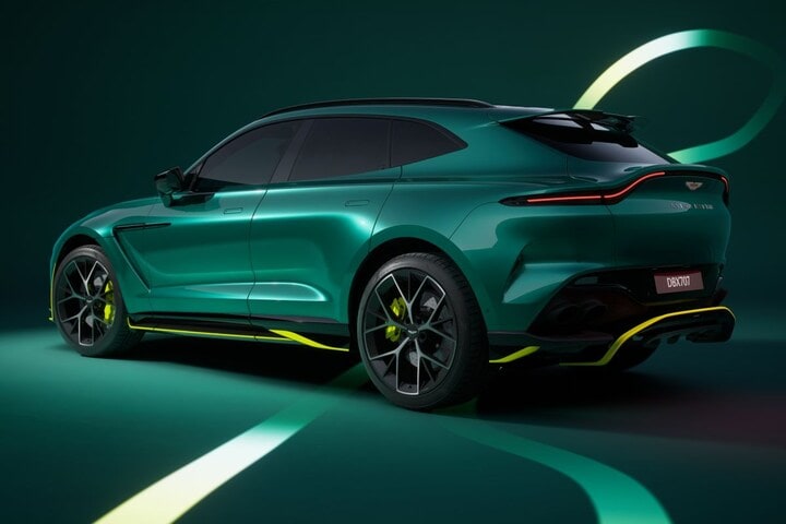 Aston Martin DBX707 AMR24