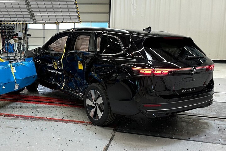 Euro NCAP Duster Passat Kodiaq Superb E-klasse Swift