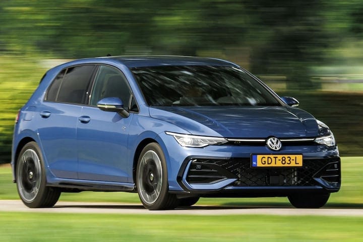 Volkswagen Golf - 2024
