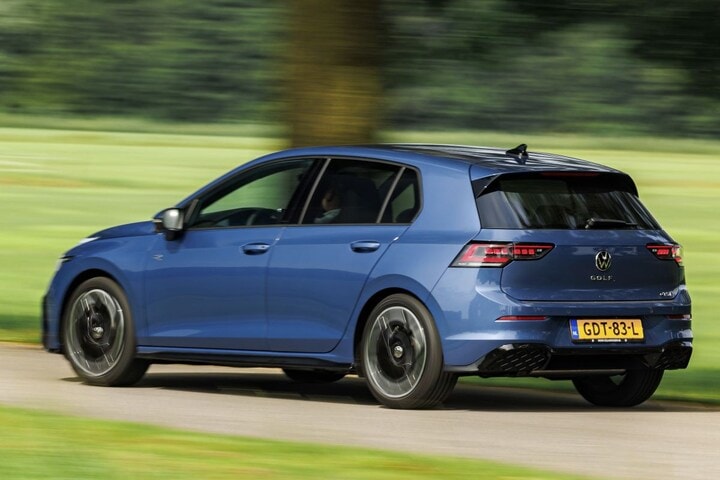 Volkswagen Golf - 2024