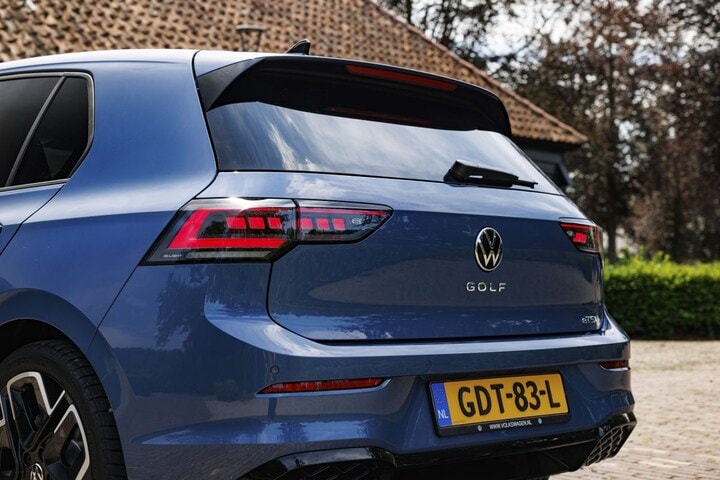 Volkswagen Golf - 2024