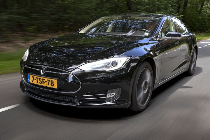 Tesla Model S Klokje Rond