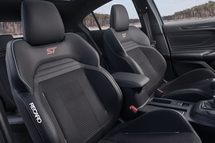 Recaro stoelen in Ford Focus ST