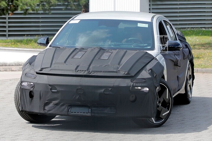 Spyshots Hyundai Ioniq 6