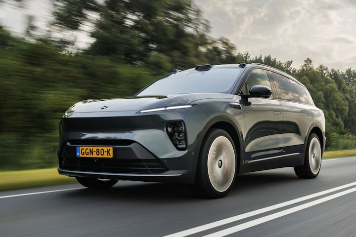 Nio EL8