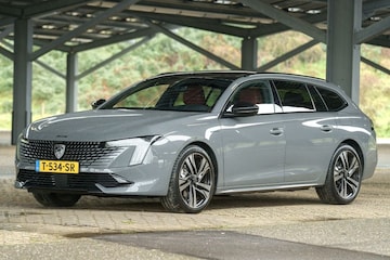 Peugeot 508 SW Hybrid 225
