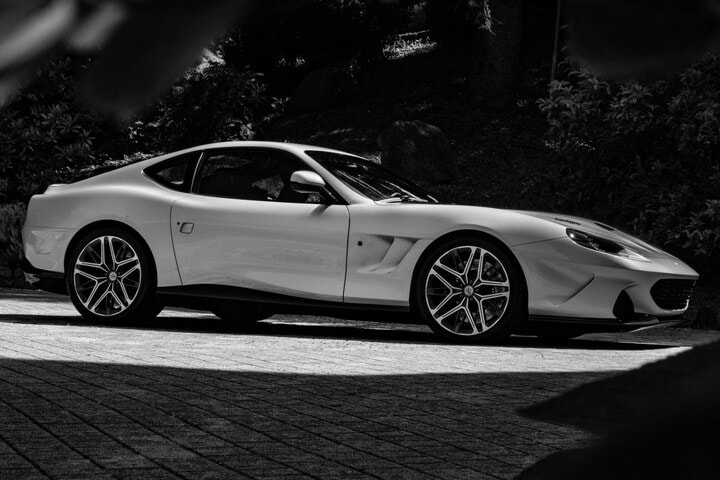 Touring Superleggera Veloce12