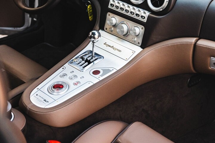 Touring Superleggera Veloce12