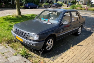 Peugeot 309