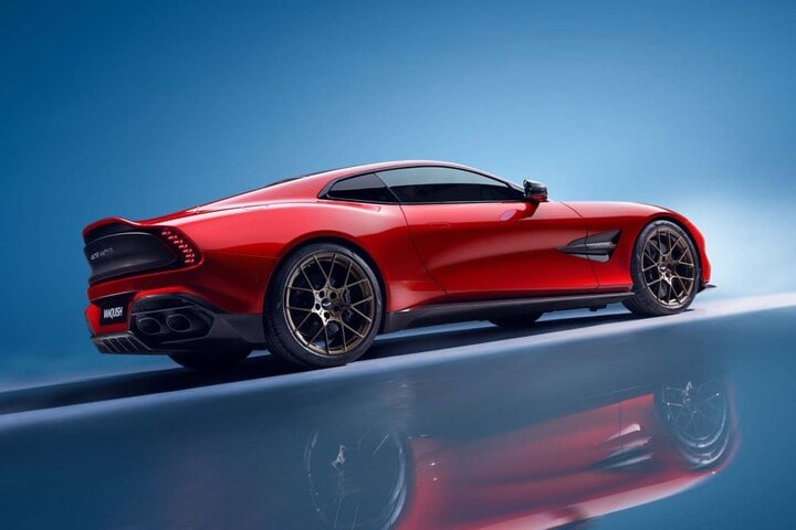 Aston Martin Vanquish