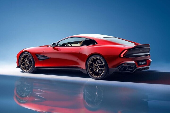Aston Martin Vanquish