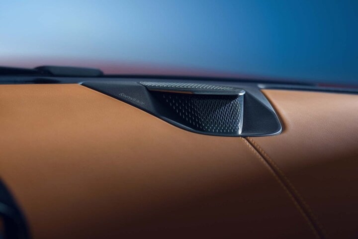 Aston Martin Vanquish