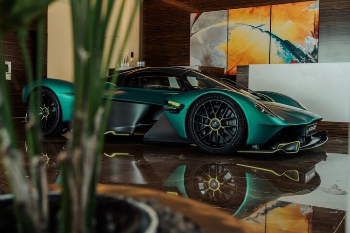 Aston Martin Valkyrie Fernando Alonso