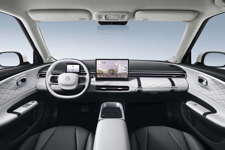 Dongfeng Box