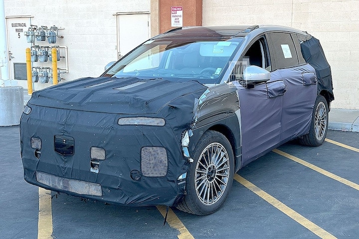 Spyshots Hyundai Ioniq 7 of 9